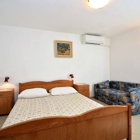 Rahela Hotel Mali Losinj Bagian luar foto
